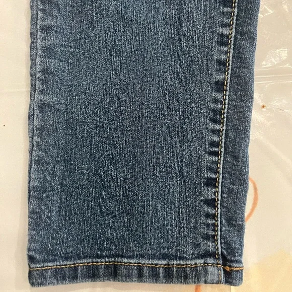 Levi's Dark Blue Skinny Jeans - Picture 2 of 11